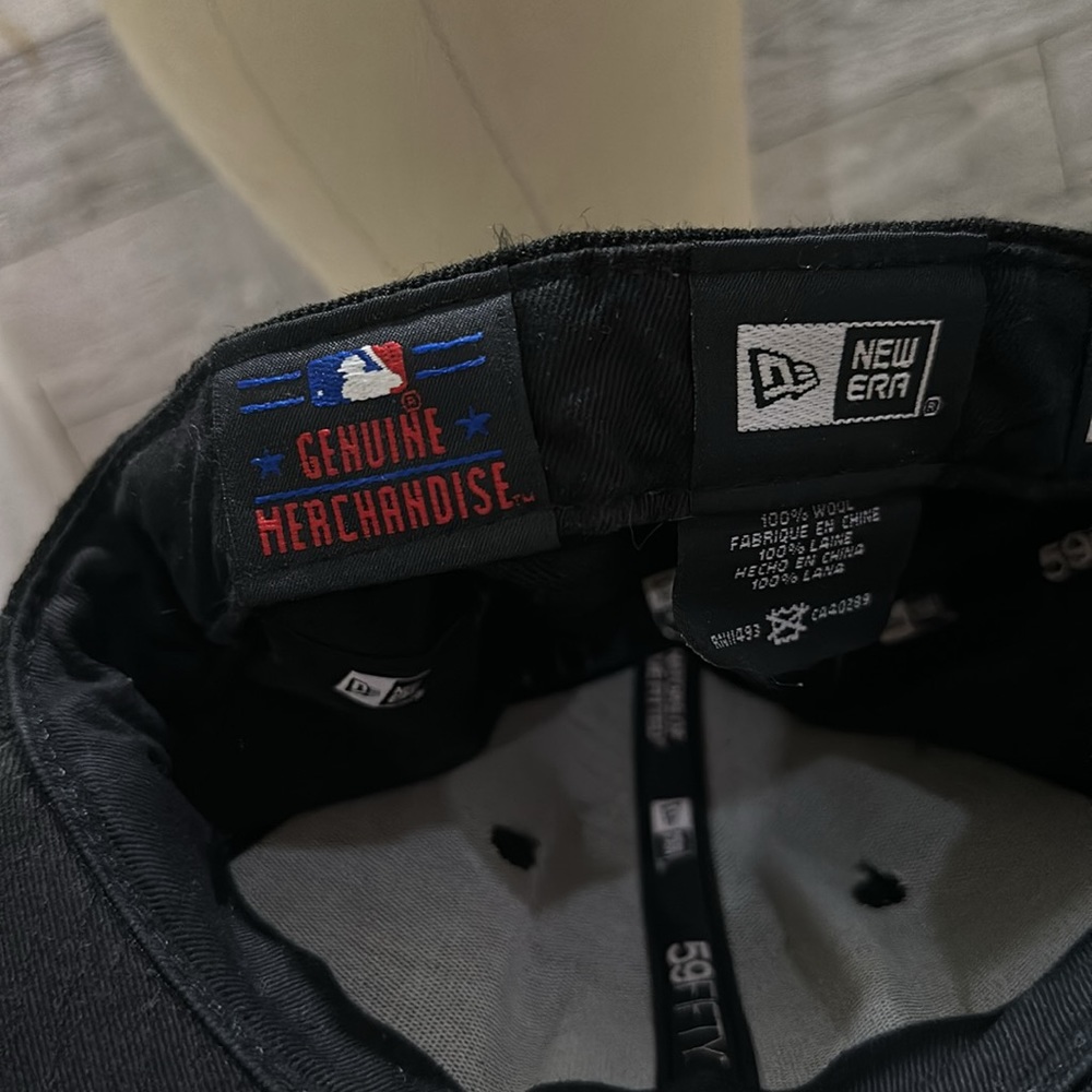 San Diego Padres black fitted baseball cap hat size 7 1/4 - Picture 8 of 9